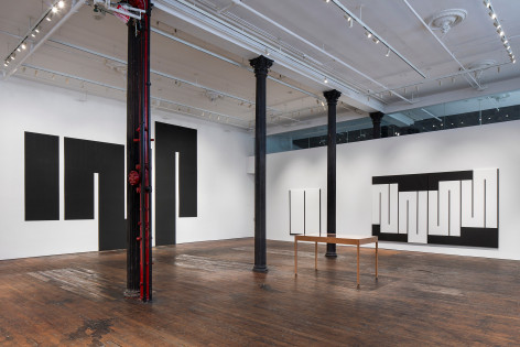 Julije Knifer: Works from 1950 to 2004, installation view