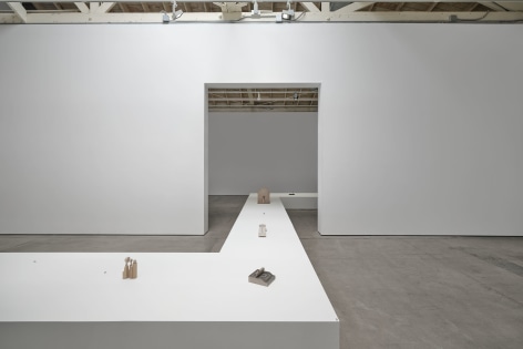 Kenji Ide, The time of a shadow, Matthew Brown, Los Angeles, 2025. Installation view., (Photo: Paul Salveson)