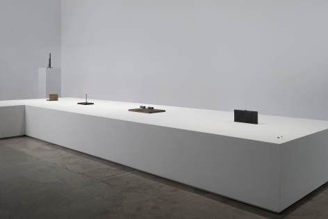 Kenji Ide, The time of a shadow, Matthew Brown, Los Angeles, 2025. Installation view., (Photo: Paul Salveson)