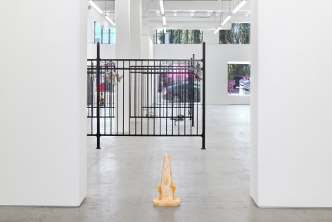 Fin Simonetti,&nbsp;Hardening,&nbsp;Matthew Brown, Los Angeles, 2023. Installation view.&nbsp;