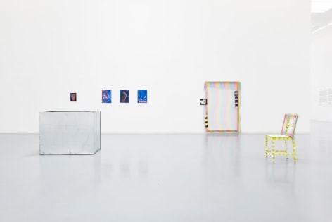 Hayley Tompkins, Stick crystals to paintings, Bonner Kunstverein, Bonn, Germany, 2018