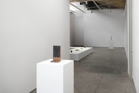 Kenji Ide, The time of a shadow, Matthew Brown, Los Angeles, 2025. Installation view., (Photo: Paul Salveson)