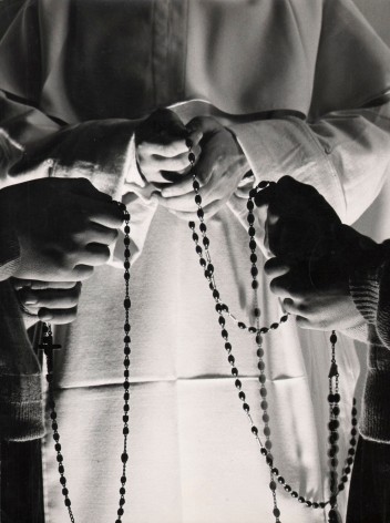 6.&nbsp;Nino Migliori, Rosario (Rosary), 1957