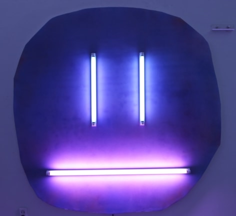 Wonwoo Lee. You Are My Burning Light (blue), 2016, Canvas on wooden stretcher, spray paint, colored fluorescent lamp, fish tanning lamp. 183 x 183 cm.&nbsp;Courtesy of the artist &amp;amp; PKM Gallery.