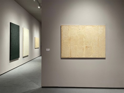 Installation view of PKM Gallery stand (no. 442) in TEFAF Maastricht 2023., Courtesy of PKM Gallery.
