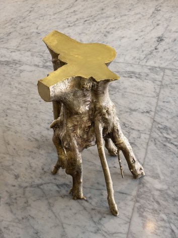 &nbsp;Koo Hyunmo, 느릅나무 Elm tree, 2021. Brass, 50(h) x 30 x 38.5 cm. Courtesy of the artist &amp;amp; PKM Gallery.