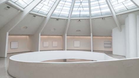 Installation view,&nbsp;Agnes Martin, Solomon R. Guggenheim Museum, New York (October 7, 2016 &ndash; January 11, 2017)&nbsp;