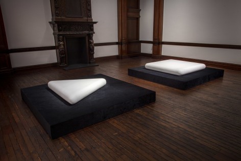 JAMES LEE BYARS Works 1974-1994 1 June through 28 August 2019 MAYFAIR, LONDON, Installation View 4