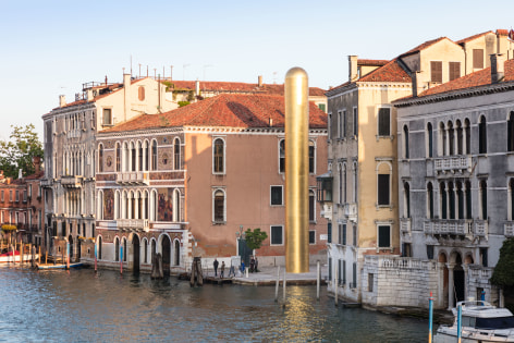 James Lee Byars, The Golden Tower, Campo San Vio, Venice, 2017, Installation Image 11