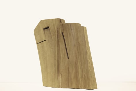 Chaouki Choukini, Oblique, 2019, Ch&ecirc;ne/Oak, 49.5 x 39 x 9 cm