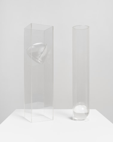 This is an image of a clear acrylic sculpture made by Ruth Vollmer in 1970 titled: Tangents.