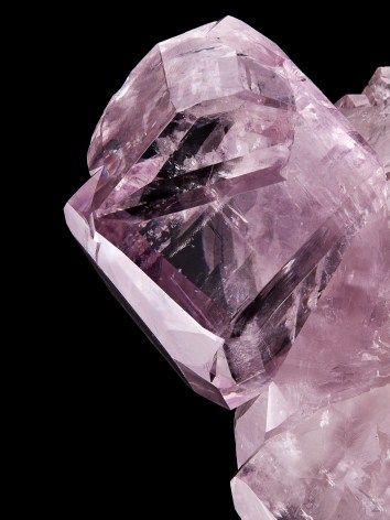 a fine mineral detail photograph of Manganoan Calcite from Wilensky Exquisite Minerals