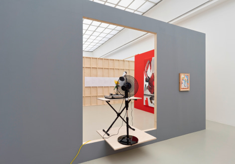 Installation view, Pieter Schoolwerth: No Body Get a Head, Kunstverein Hannover, 2021