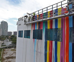 Markus Linnenbrink paints mural in Miami