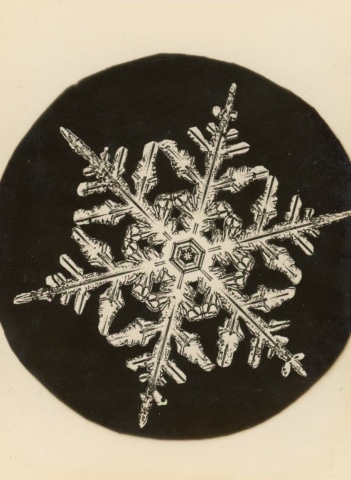 WILSON BENTLEY (1865-1931) SNOWFLAKE MICROGRAPH, C. 1900