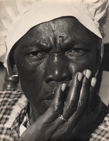 35. Alfred Eisenstaedt (German 1898 &ndash; 1995),&nbsp;Domestic Help at Redcliffe Plantation, South Carolina, 1937, Vintage Gelatin Silver Print, 13.75&rdquo; x 10.75&rdquo;