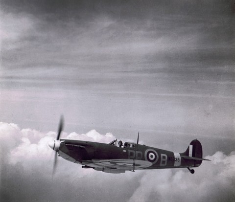 Cecil Beaton, WWII - Supermarine Spitfire, 1940s