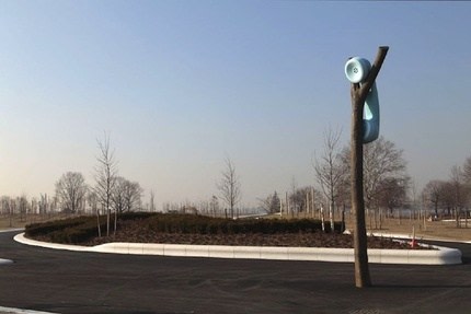 Outdoor sculpture of a large phone receiver