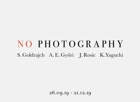 NO PHOTOGRAPHY