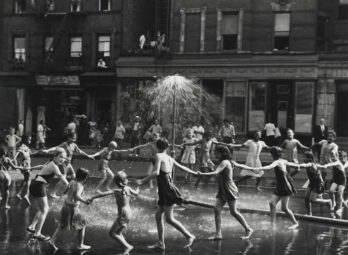 TODD WEBB (1905-2000), "The Circle", La Salle St. at Amsterdam, New York, 1946