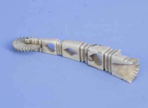 Extremely Fine and Delicate Fluted Decorated Whale Ivory Pie Crimper, American, circa 1850.