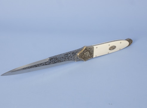 Lorenzo Double Kangaroo Dagger by Hendricks / Spinale 1999