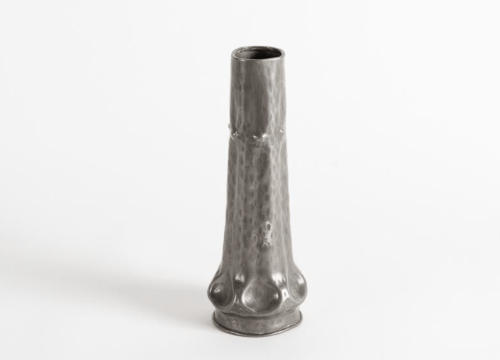 chanal sculpture vase