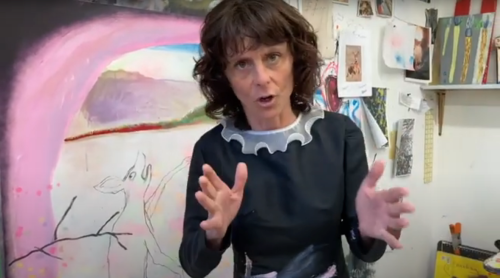 Cate White instructing on her YouTube series How Do You Paint, 2021.