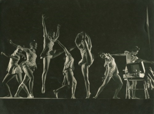 ON VIEW: Motion Pictures: Photographs by Gjon Mili