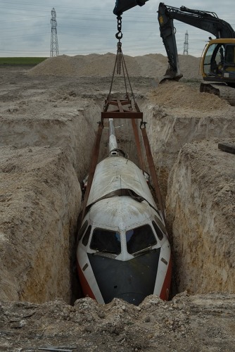 Hiorns buried airplane