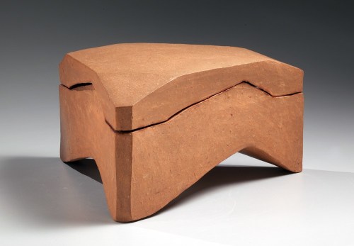 Mori Tōgaku - Bizen sculptural, triangular box - Artworks - Joan B Mirviss LTD | Japanese Fine Art | Japanese Ceramics