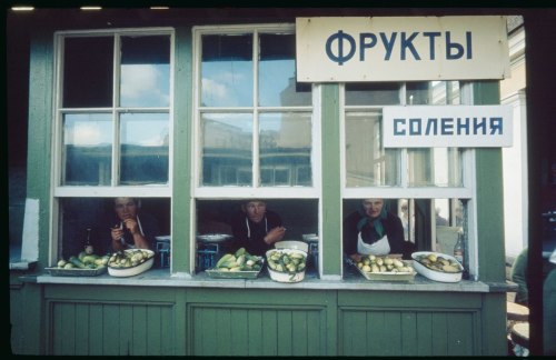 Kåre Kivijärvi la ut på reportasjereise til det lukkede Sovjet. 46 år senere er bildene her