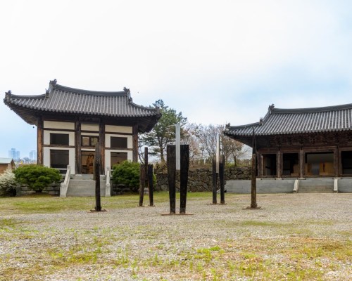 Chung Hyun: Group Exhibition
