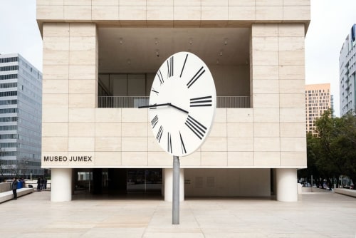 Anri Sala participa en Museo Jumex en Ciudad de México con su exposición Clocked Perspective