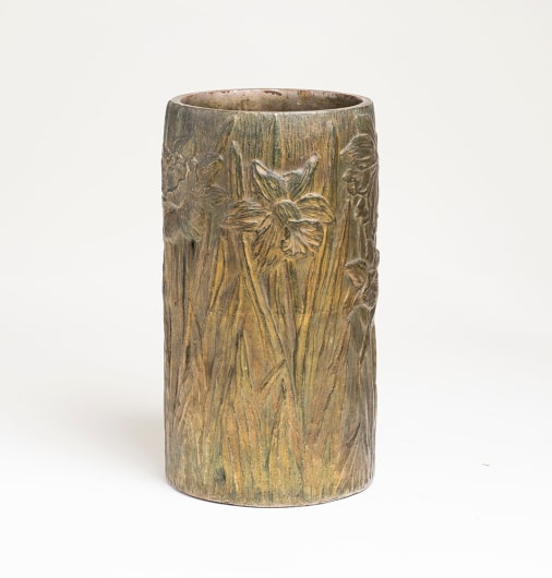 Bronze Pottery &quot;Daffodil&quot; Vase