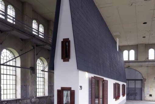 Erwin Wurm: Narrow House