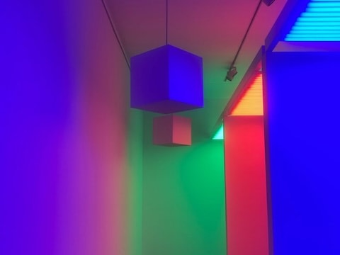 Carlos Cruz-Diez in Cromosaturación (Paris, 1965/2009). Lo tienes que ver. La autonomía del color en el arte abstraco Fundación Juan March