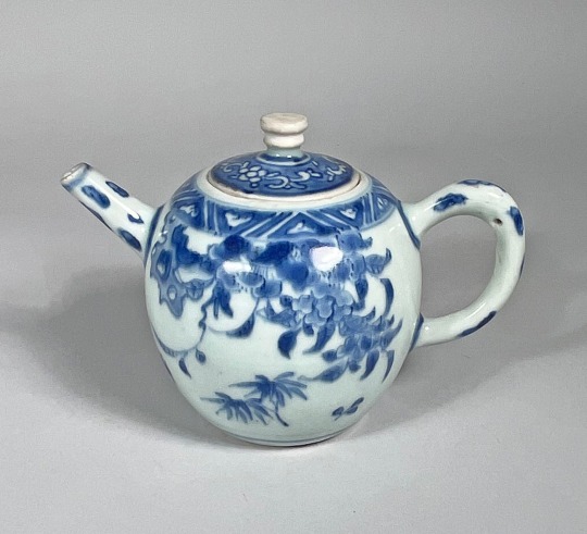 Chinese Export Blue and White “Hatcher” Porcelain Teapot and Cover