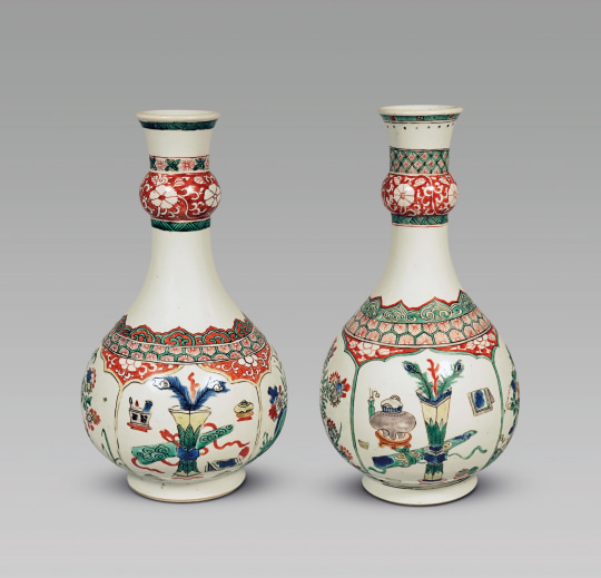 Pair of Chinese Famille Verte Porcelain Garlic Neck Vases