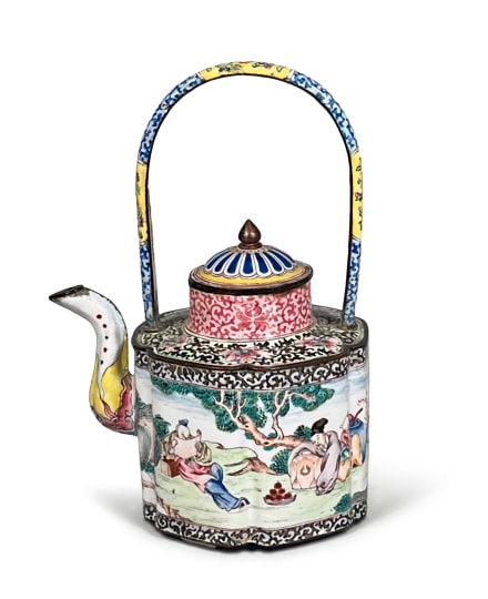 Fine Canton Enamel Hexagonal Teapot/Winepot