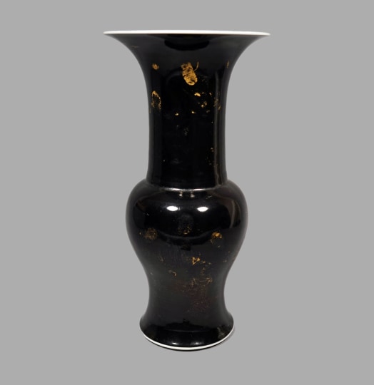 Fine Chinese Mirror Black Porcelain Phoenix Tail Vase