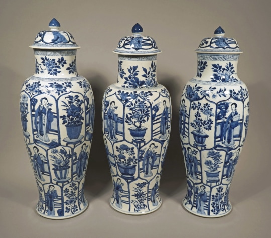 Fine and Very Rare Set of Three Chinese Blue and White Porcelain Vases and Covers