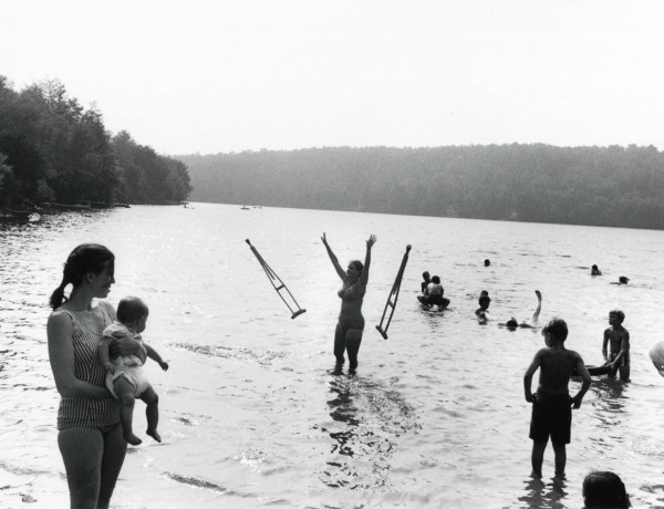 Joel meyerowitz, Anawanda Lake, New York, 1970