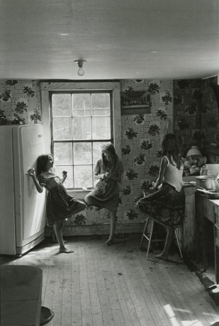  Three Girls in Kitchen, Kentucky, 1964 Gelatin silver print; printed c.1964 Image size: 10 5/8 x 7 1/4 inches 