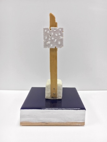 Donald Moffett in &quot;100 Sculptures&quot; at anonymous gallery, Paris, France