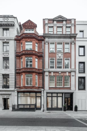 Visit Lehmann Maupin in Mayfair, London