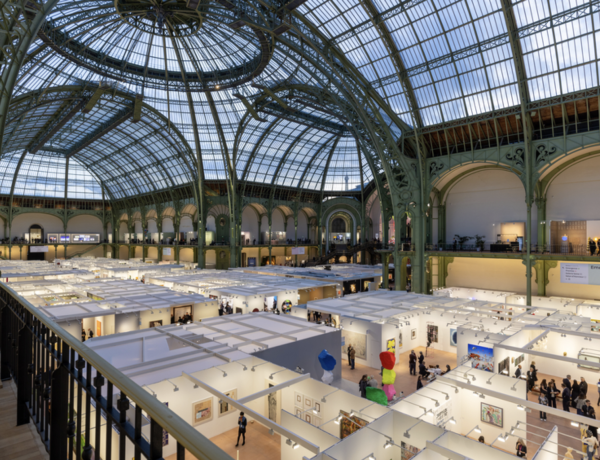 Early Sales at Art Basel Paris See Buyers Favoring Substance Over Speculation