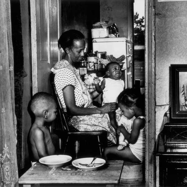 Ella Watson: The Empowered Woman of Gordon Parks's 'American Gothic'