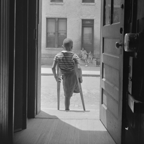 What Was it Like Being a Black Washingtonian in the 1940s? Gordon Parks Captured it Beautifully in 7 Photos.