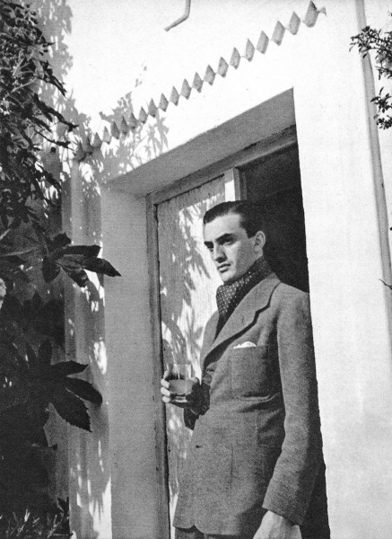 Horst P. Horst, Luchino Visconti, Hammamet, Tunisia, 1935